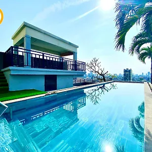 Hotel Tokyo Boutique Front Da Nang